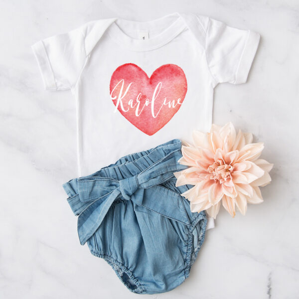 Baby Body Name in rotem Herz – Bild 3