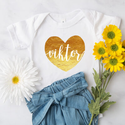 Baby Body Name in goldenen Herz