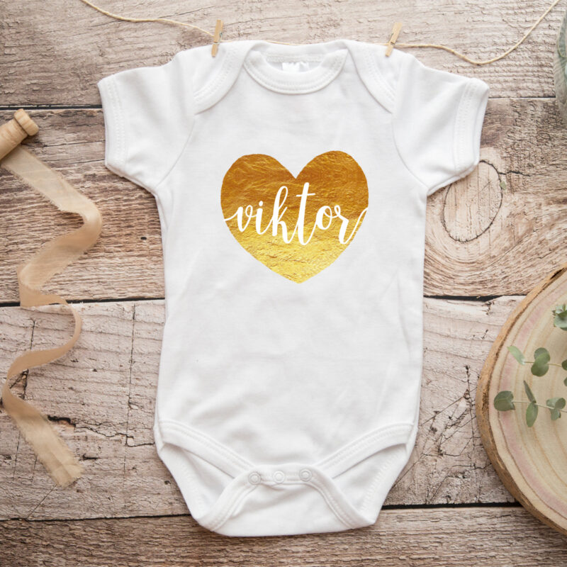 Baby Body Name in goldenen Herz – Bild 2