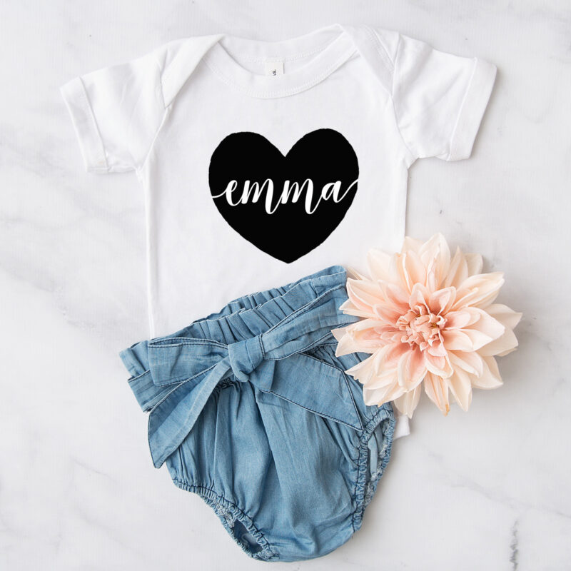 Baby Body Name in schwarzen Herz – Bild 4