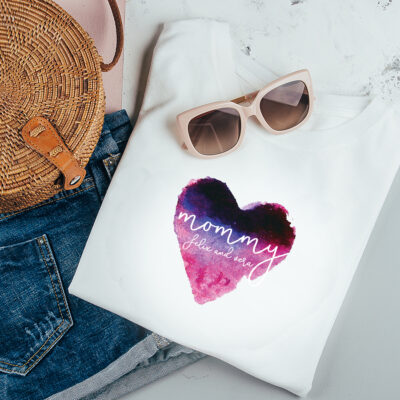 personalisiertes Damen T-Shirt "Mommy" mit Herz aus 100% Baumwolle