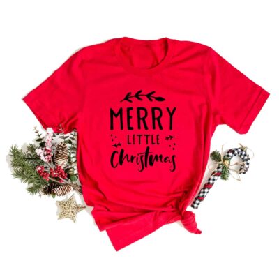 Familien T-Shirts "Merry little Christmas" aus 100% Baumwolle für Weihnachten