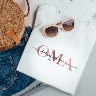 Personalisiertes Damen T-Shirt "Oma" aus 100% Baumwolle