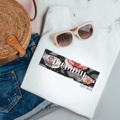 personalisiertes Damen T-Shirt "Mommy" mit Jahreszahl aus 100% Baumwolle