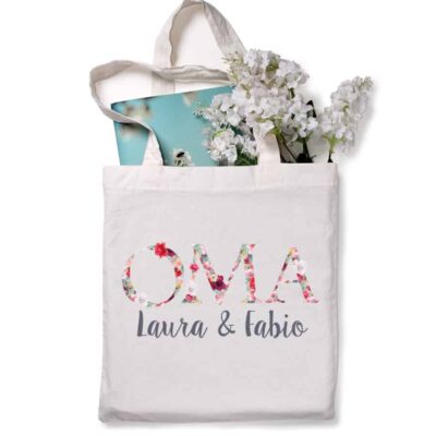 Personalisierte Tasche weiß "OMA" mit Kindernamen Flowerbomb aus 100% Baumwolle