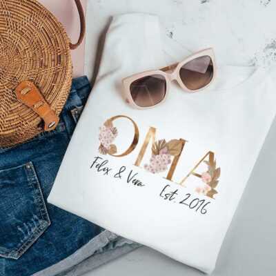 Personalisiertes Damen T-Shirt "Oma" ROSE aus 100% Baumwolle