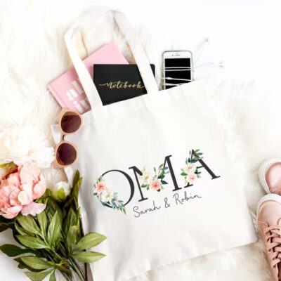 Personalisierte Tasche weiß "OMA" mit Kindernamen Grau/Modern aus 100% Baumwolle