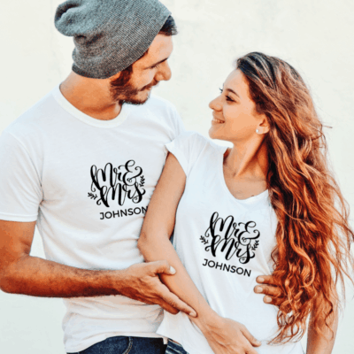 Paar T-Shirts "Mr & Mrs" + Nachname personalisiert