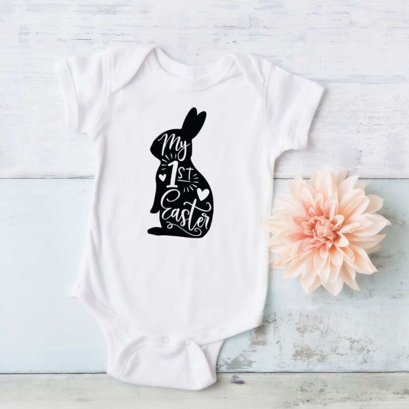 Babybody aus 100% Baumwolle mit Hase "My first Easter" – Bild 3