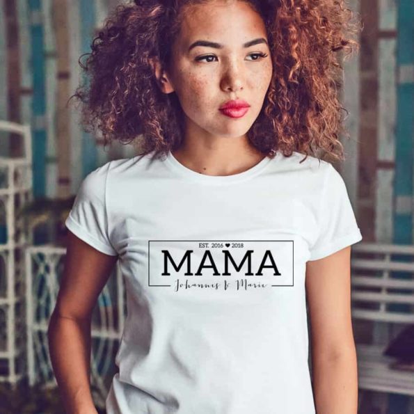 personalisiertes Mama T-Shirt mit Namen und Jahreszahlen