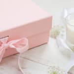 Geschenkbox personalisiert mit Name und Buchstabe Magnolia