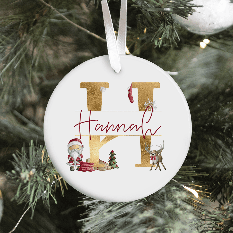 Baumschmuck Weihnachten, personalisierte Geschenkidee Familie, Familiengeschenk Weihnachten, Weihnachtskugel mit Name, Weihnachtskugeln mit Name, Weihnachtskugel personalisiert, Geschenkidee Kinder, Geschenkidee Familie, Weihnachtskugel mit Name Österreich, Weihnachts Ornament Keramik, Weihnachtsschmuck Keramik, Baumbehang Reh, personalisierte Geschenkidee Weihnachten