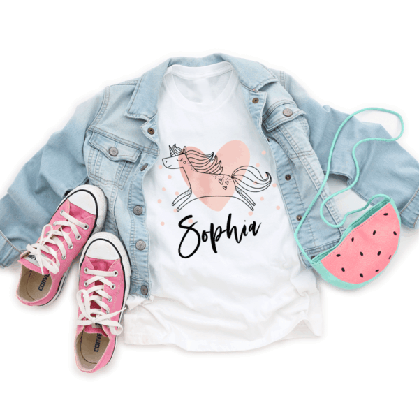 Kinder T-Shirt mit Name und Einhorn, Kinder T-Shirt personalisiert, Kindergeburtstag, Geschenk mit Name, Geschenkidee Kinder, Geschenkidee Kind, T-Shirt Schulanfang, Geschenk Schulanfang, Geschenk mit Name, Geschenk mit Kinder T-Shirt mit Name und Einhorn