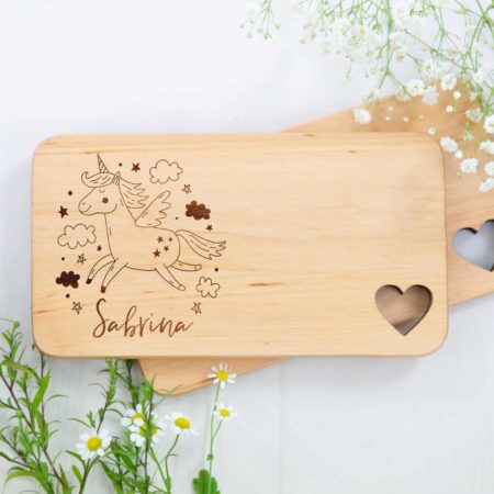 Brotzeit, Geburtstagsgeschenk, Jausenbrett, Holzbrett, Frühstücksbrett, Frühstücksbrettchen, personalisiert, mit Name, Vesperbrett, Geschenk-Idee Familie, Mama, Papa, Kind, Patenkind, Geschenk Essen und Trinken, Holz-Geschenk, Lasergeschenk, Brotzeitbrett, Schneidebrett, Einhorn
