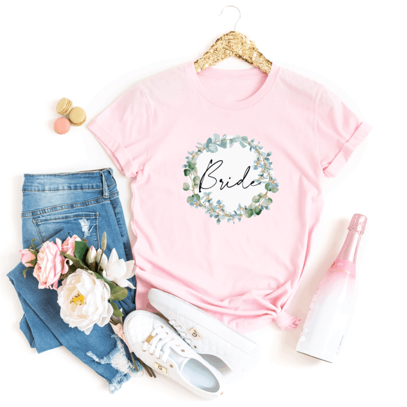 Bride to Be Shirt, Bride to be JGA, T Shirt JGA, T Shirt Junggesellenabschied, T Shirt Polterabend, T Shirt Bachelorette Party, Junggesellenabschied Outfit, Outfit Braut, T Shirt Braut, T Shirt Braut JGA, Party Outfits JGA, Party Outfit Braut, Junggesellenabschied Frauen, JGA Frauen, Ideen Junggesellenabschied, Ideen JGA, Virtueller JGA, Virtueller JGA Outfits, Virtueller Junggesellenabschied, Geschenk Braut JGA, Geschenk Braut Jungesellenabschied