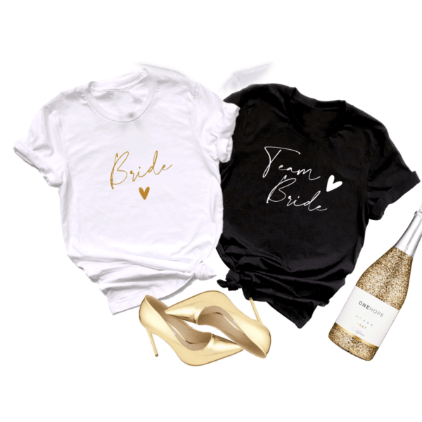 Bride to Be Shirt, Bride to be JGA, T Shirt JGA, T Shirt Junggesellenabschied, T Shirt Polterabend, T Shirt Bachelorette Party, Junggesellenabschied Outfit, Outfit Braut, T Shirt Braut, T Shirt Braut JGA, Party Outfits JGA, Party Outfit Braut, Junggesellenabschied Frauen, JGA Frauen, Ideen Junggesellenabschied, Ideen JGA, Virtueller JGA, Virtueller JGA Outfits, Virtueller Junggesellenabschied, Geschenk Braut JGA, Geschenk Braut Jungesellenabschied