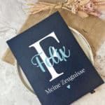 personalisierte Zeugnismappe mit Name des Kindes