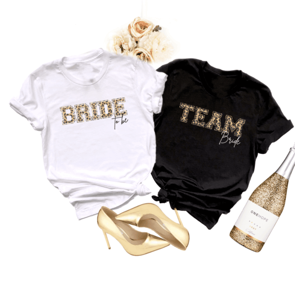 Bride to Be Shirt, Bride to be JGA, T Shirt JGA, T Shirt Junggesellenabschied, T Shirt Polterabend, T Shirt Bachelorette Party, Junggesellenabschied Outfit, Outfit Braut, T Shirt Braut, T Shirt Braut JGA, Party Outfits JGA, Party Outfit Braut, Junggesellenabschied Frauen, JGA Frauen, Ideen Junggesellenabschied, Ideen JGA, Virtueller JGA, Virtueller JGA Outfits, Virtueller Junggesellenabschied, Geschenk Braut JGA, Geschenk Braut Jungesellenabschied