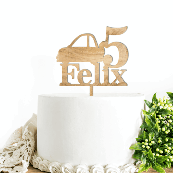 Torten Topper, Torten Topper Taufe, Torten Topper Holz personalisiert, personalisiert, Cake Topper, Name, Holz, personalisiert Österreich, Kindergeburtstag, Kindergeburtstagstorte, Auto, Autoparty, Kinderparty, Jungen, Jungs, Buben