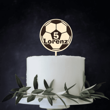 Torten Topper, Torten Topper Taufe, Torten Topper Holz personalisiert, personalisiert, Cake Topper, Name, Holz, personalisiert Österreich, Kindergeburtstag, Kindergeburtstagstorte, Fussball, Fussballparty, Kinderparty, Jungen, Jungs, Buben