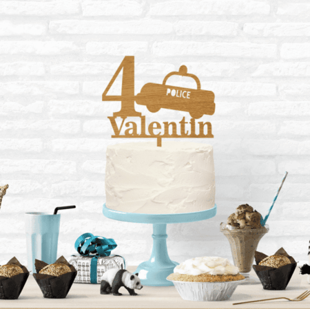 Torten Topper, Torten Topper Taufe, Torten Topper Holz personalisiert, personalisiert, Cake Topper, Name, Holz, personalisiert Österreich, Kindergeburtstag, Kindergeburtstagstorte, Auto, Autoparty, Polizei, Einsatzkräfte, Polizeiparty, Gendarm, Kinderparty, Jungen, Jungs, Buben