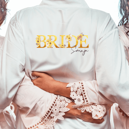 Morgenmantel Braut, Morgenmantel Brautjungfer, Morgenmantel Trauzeugin, Morgenmantel personalisiert, Morgenmantel Hochzeit, personalisierter Morgenmantel Hochzeit, Getting Ready, mit Name, Hochzeitsmorgen, Morgenmantel mit Name, Brautmutter, Brautmama, Hochzeitsmorgen, Geschenk-Idee, Geschenkidee Brautjungfer, Geschenkidee Trauzeugin, Braut-Accessoires
