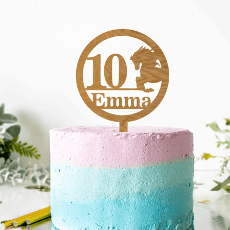 Torten Topper, Torten Topper Taufe, Torten Topper Holz personalisiert, personalisiert, Cake Topper, Name, Holz, personalisiert Österreich, Kindergeburtstag, Kindergeburtstagstorte, Pferdeparty, Kinderparty, Mädchengeburtstag, Mädchen, Pferd, Pferde