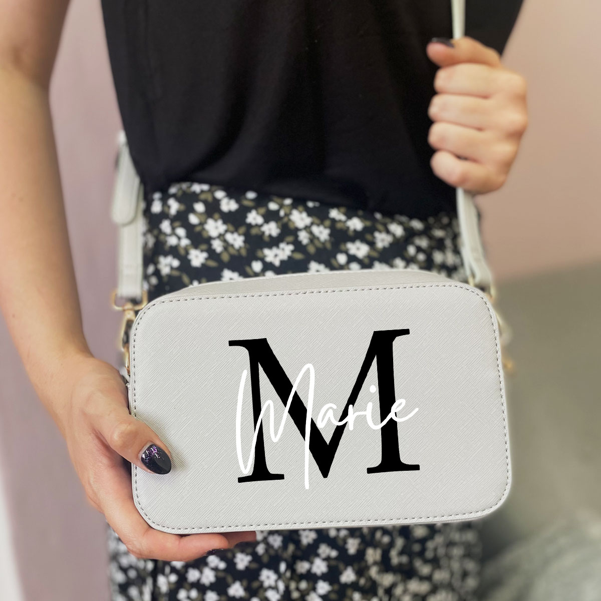 Ledertasche, Handtasche, Personalisierte Kosmetiktasche mit Namen, personalisierte Kulturtasche, Schminktasche personalisiert , Geschenk beste Freundin, cosmetic bag personalized, kosmetiktasche personalisiert, geschenk freundin, personalisierter Kulturbeutel, schminktasche mit Namen, tasche personalisiert, make up tasche personalisiert, Kulturtasche Damen, Geschenk personalisiert, Geschenk Muttertag, Geschenk Arbeitskollegin