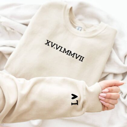 Hoodies & Sweatshirts, Pulli, Kapuzen-Pullover, Geschenk-Idee, Personalisiert mit Name, Est Jahreszahl, Weihnachts-Geschenk, Sweater, Hoodie, Kapuzenpulli, Jahrestag, Hochzeitstag, Hochzeit, Valentinstag, Pärchen, Paare, Geschenke für ihn, Geschenke für Sie, Mann, Frau, Herren, Damen, Kennenlernen, Freund, Freundin