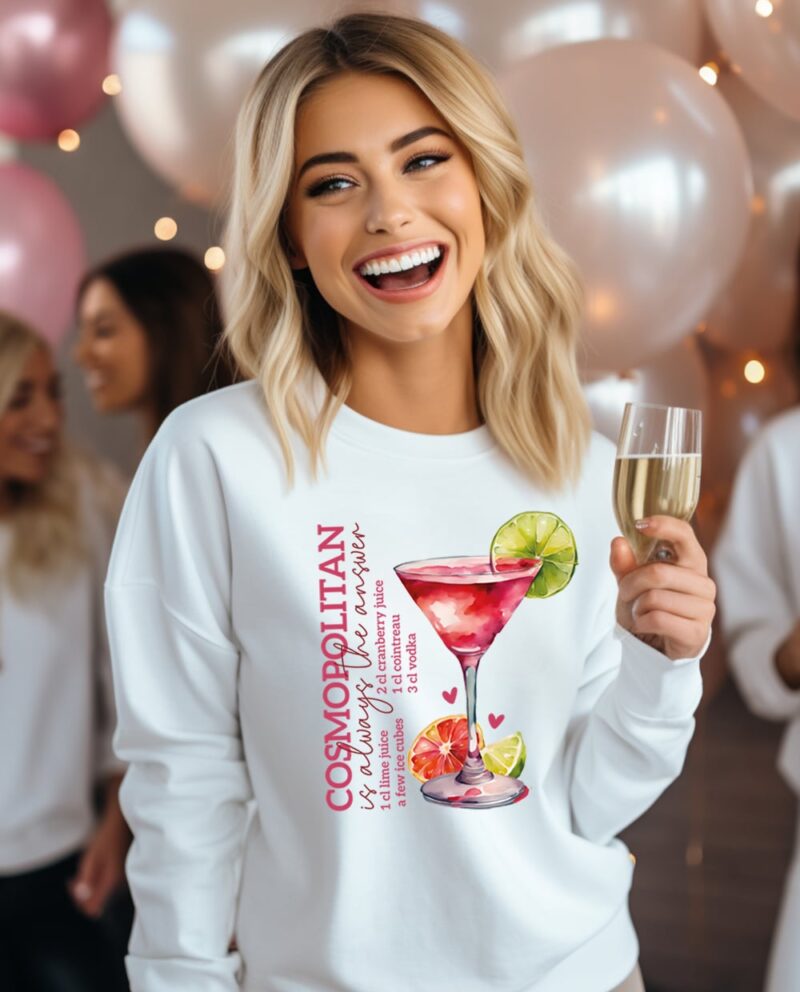 Cosmopolitan , Geschenk-Idee, Sie, Schwester, beste Freundin, T-Shirt, Hoodie, Sweater, JGA personalisiert, Party Outfit, Urlaub, Junggesellenabschied, Junggesellinnenabschied, Alkohol, Cocktail, Lustig, Bügelbild, Mallorca, Name, Statement, Team, Braut, Bride, Polterabend, Limoncello, Wildberry, Fasching, Gruppe Karneval, lustig, Kostüm Erwachsene, Damen Herrn, Fasnacht, Halloween